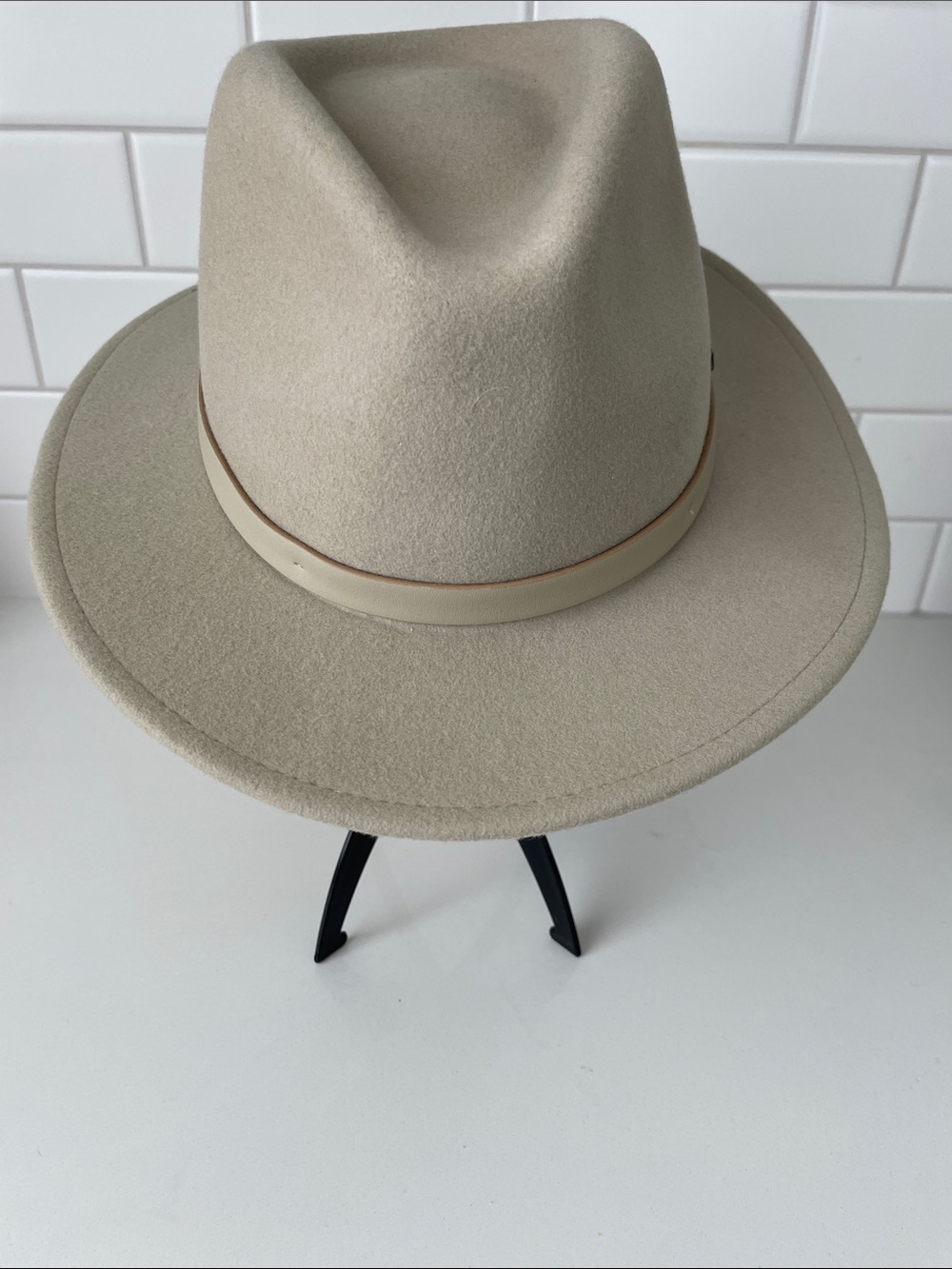 Brixton Cream Felt Fedora Hat with Leather Band • Large 7.5 - Picture 3 of 14